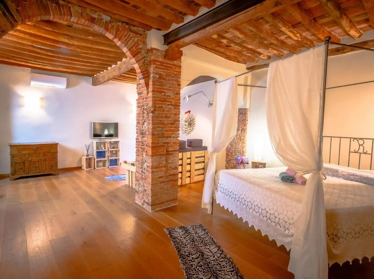 La Romantica Appartamento Centro Storico Lucca Apartment