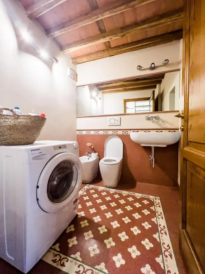 Apartment La Romantica Appartamento Centro Storico Lucca Italy